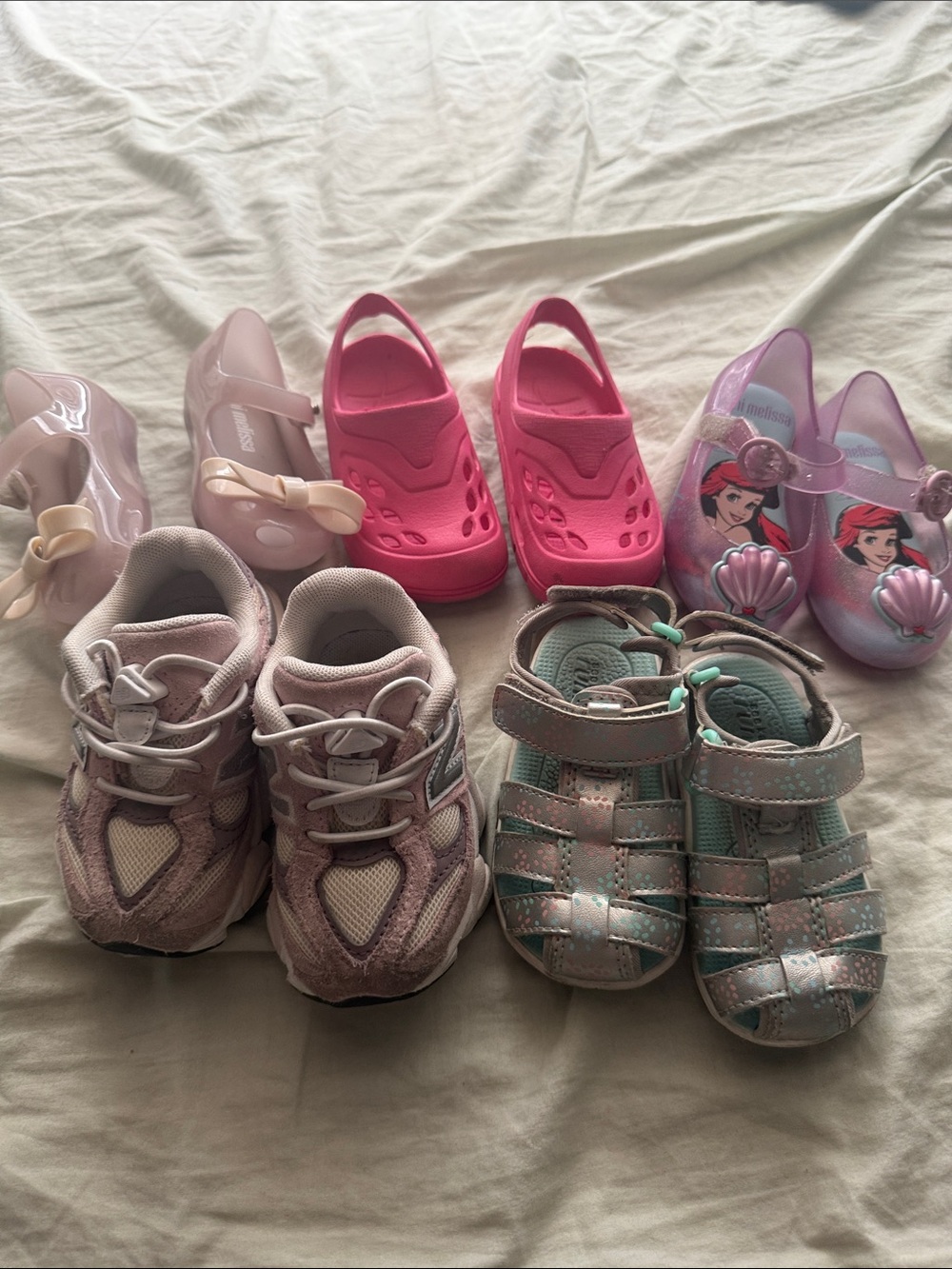 Kids Pink Lightweight Athletic Sneakers - Comfortable Everyday Shoes